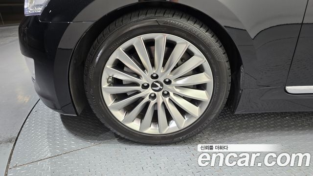 Hyundai Equus VS500 Prestige — пробег 233 377 км
