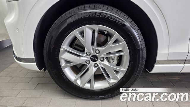 Genesis GV70 из Кореи Encar
