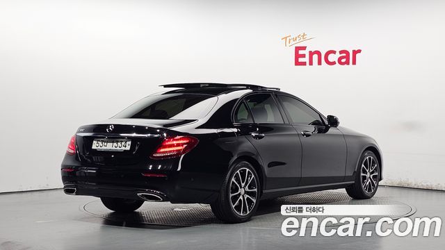 Mercedes-Benz E-Class из Кореи Encar