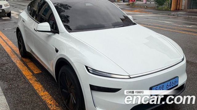 Tesla Model Y Premium RWD — пробег 700 км — фото 2 из 5