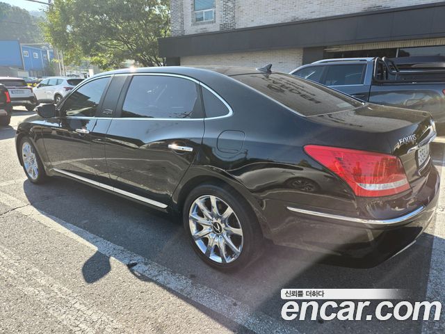 Hyundai Equus VL500 Prestige — пробег 303 388 км