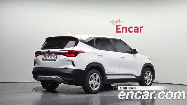 Kia Seltos из Кореи Encar