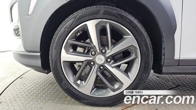 Hyundai Kona из Кореи Encar