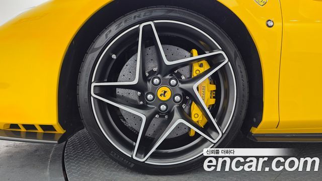 Ferrari F8 из Кореи Encar