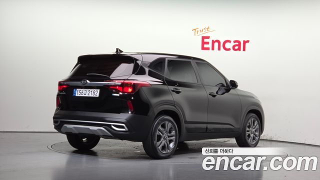 Kia Seltos из Кореи Encar