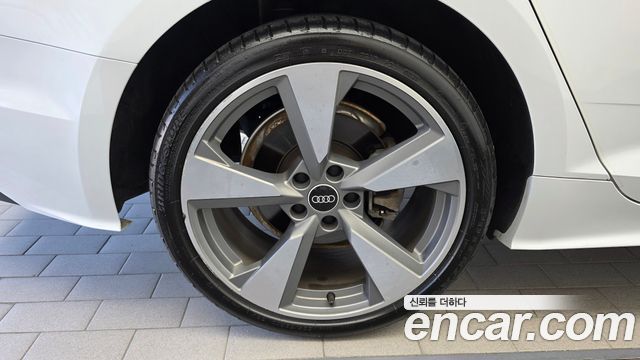 Audi A5 40 TFSI Quattro Sportback — пробег 59 993 км