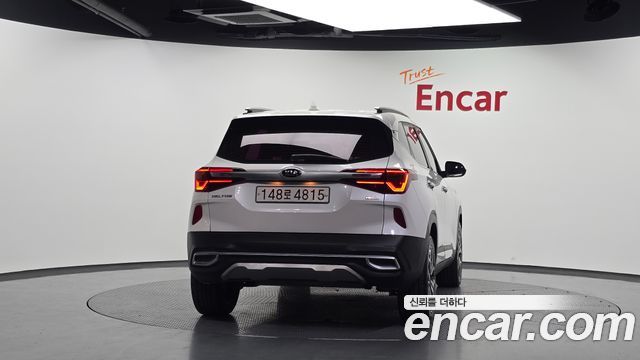 Kia Seltos из Кореи Encar