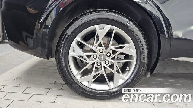 Genesis GV70 из Кореи Encar