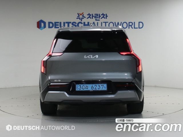 Kia EV9 из Кореи Encar