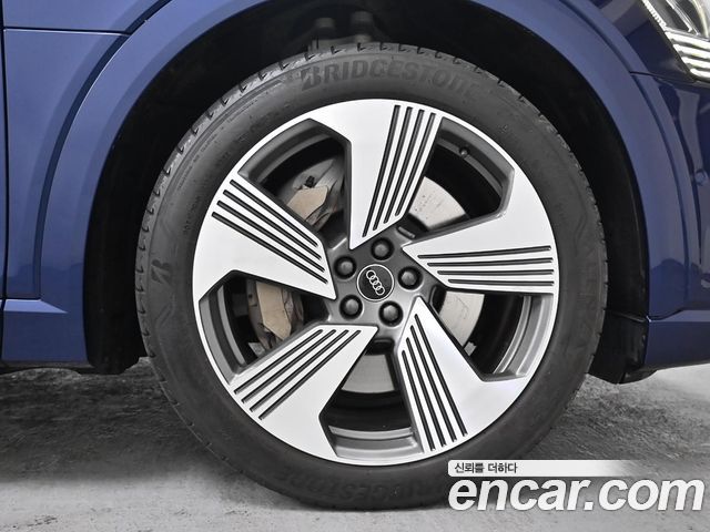Audi e-tron из Кореи Encar