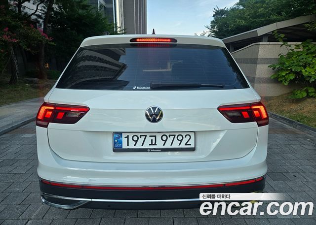 Volkswagen Tiguan 2.0 TDI Premium — пробег 52 461 км — фото 5 из 5