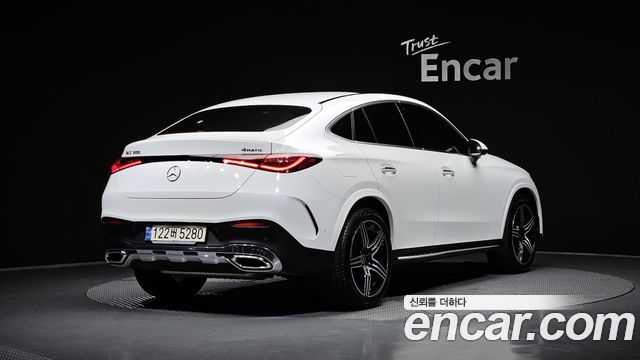 Mercedes-Benz GLC-Class GLC300 4MATIC Coupe — пробег 35 610 км — фото 2 из 5