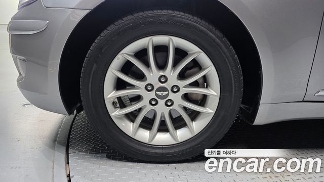 Hyundai Genesis из Кореи Encar