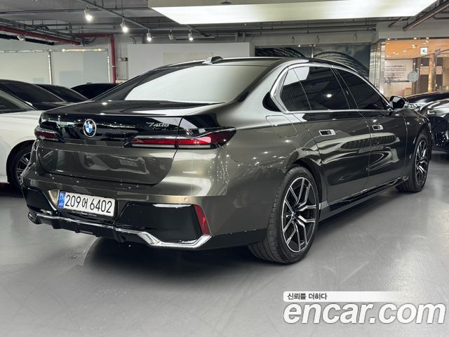 BMW 7-Series 740d xDrive M Sport — пробег 11 187 км — фото 2 из 5