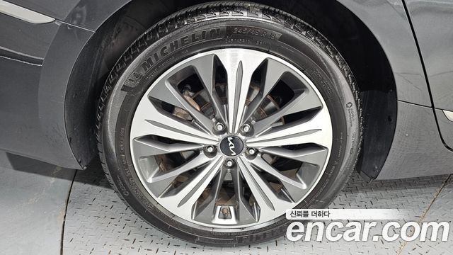 Kia K8 из Кореи Encar
