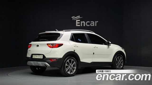 Kia Stonic 1.4 Prestige — пробег 56 351 км — фото 2 из 5