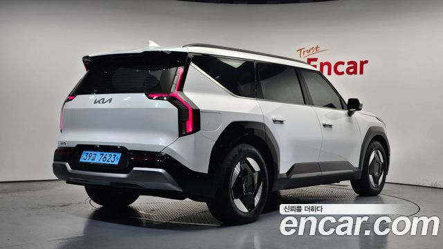 Kia EV9 из Кореи Encar