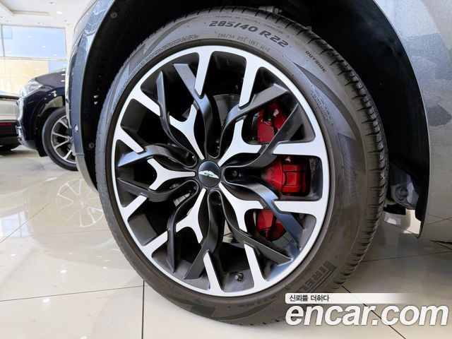 Astonmartin DBX из Кореи Encar