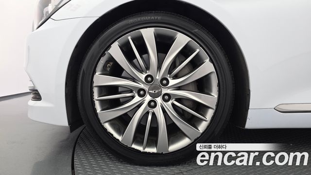 Hyundai Genesis из Кореи Encar
