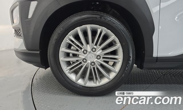 Hyundai Kona из Кореи Encar