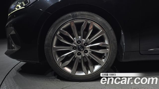 Kia K7 из Кореи Encar
