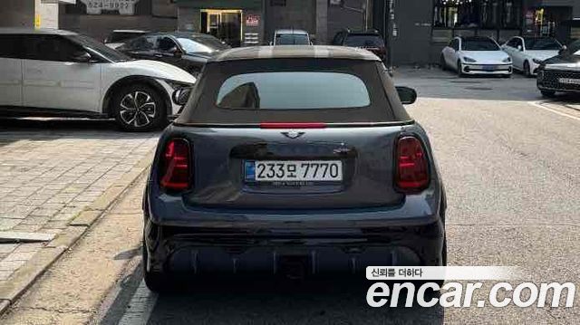 Mini Cooper Convertible JCW — пробег 6 200 км — фото 4 из 5