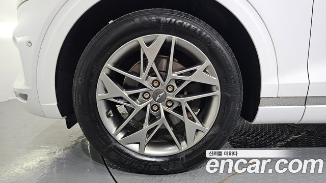 Genesis GV70 из Кореи Encar