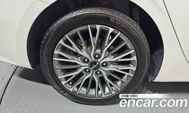 Kia K3 из Кореи Encar