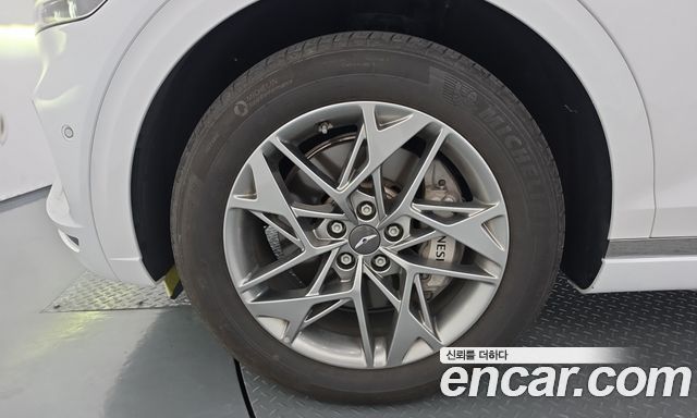 Genesis GV70 из Кореи Encar