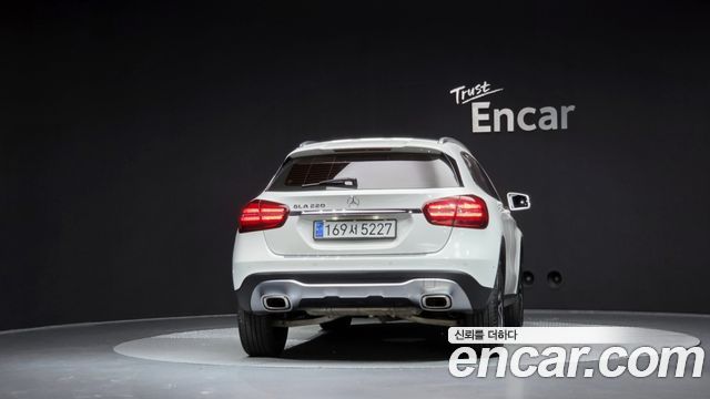Mercedes-Benz GLA-Class из Кореи Encar
