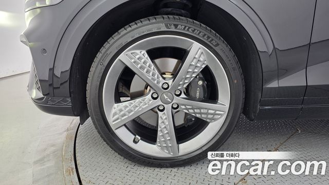 Genesis GV70 из Кореи Encar