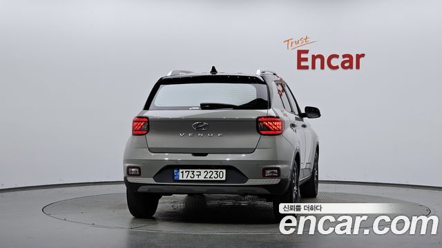 Hyundai Venue из Кореи Encar