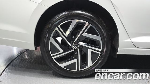 Volkswagen Jetta 1.5 TSI Prestige — пробег 7 702 км — фото 5 из 5