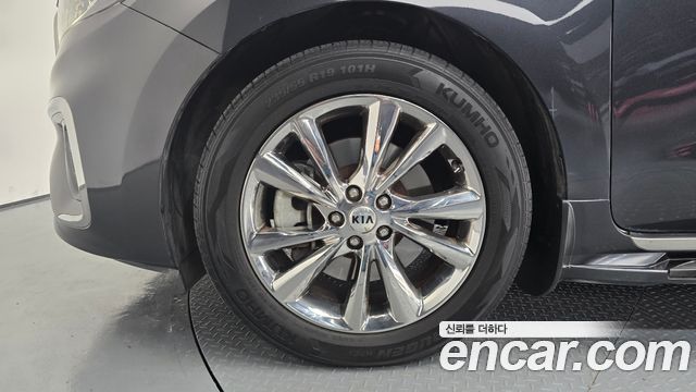 Kia Carnival 9-Seater Noblesse Special — пробег 183 991 км — фото 5 из 5