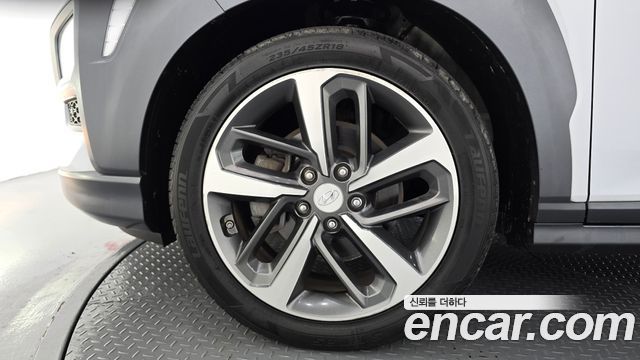 Hyundai Kona из Кореи Encar