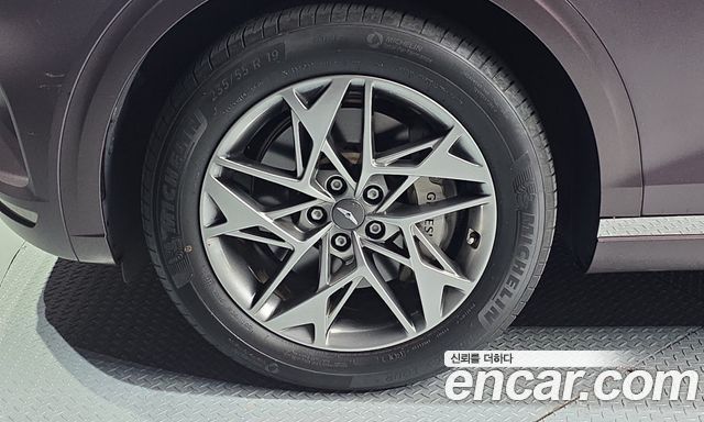 Genesis GV70 из Кореи Encar