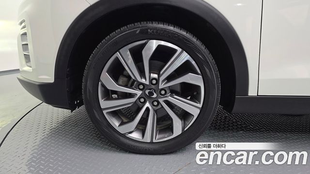Ssangyong TIBOLI из Кореи Encar