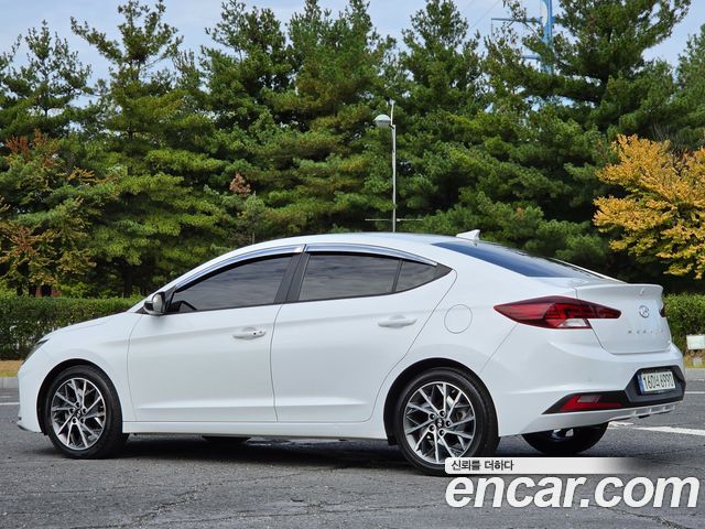 Hyundai AVANTE из Кореи Encar