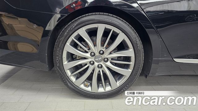 Hyundai Genesis из Кореи Encar