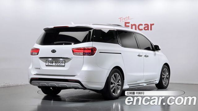 Kia Carnival 9-Seater Noblesse Special — пробег 134 088 км — фото 2 из 5