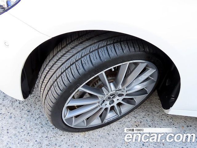 Mercedes-Benz E-Class E350 4MATIC AMG Line — пробег 98 000 км — фото 5 из 5