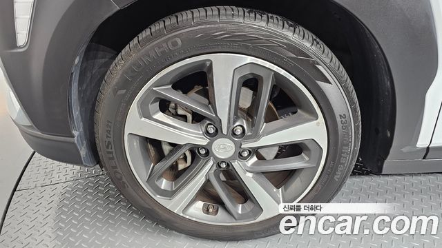 Hyundai Kona из Кореи Encar