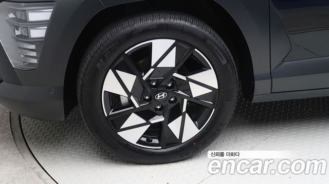 Hyundai Kona из Кореи Encar