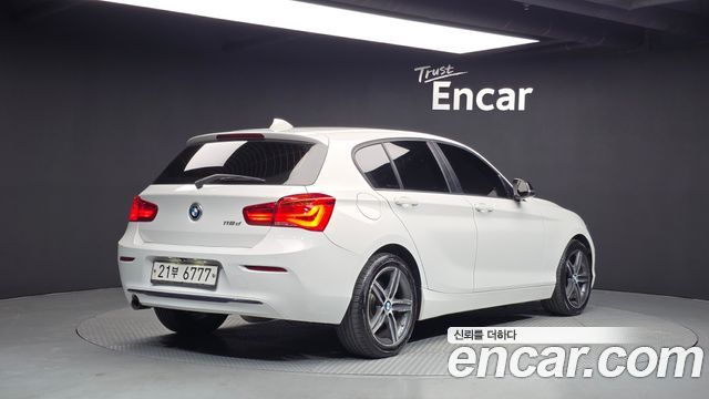 BMW 1-Series 118d Sport 5Door — пробег 136 355 км — фото 2 из 5