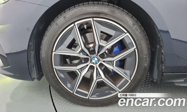 BMW 5-Series 520i M Sport — пробег 54 777 км — фото 5 из 5