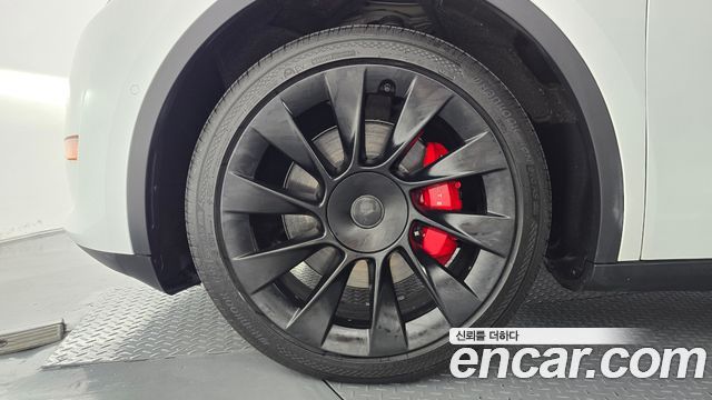 Tesla Model Y Long Range AWD — пробег 52 779 км — фото 5 из 5