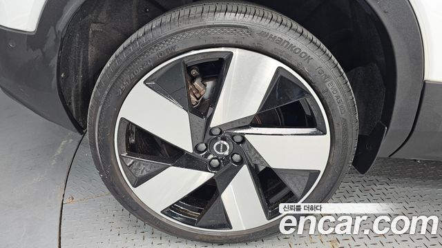 Volvo C40 Twin Ultimate — пробег 47 979 км — фото 5 из 5