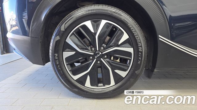 Kia EV6 Standard 4WD Air — пробег 122 876 км — фото 5 из 5