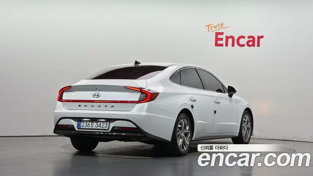 Hyundai Sonata 2.0 Smart — пробег 109 008 км — фото 2 из 5