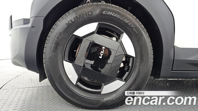 Kia PV5 из Кореи Encar